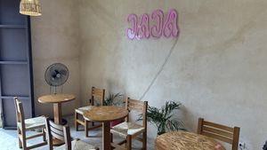 Nice atmosphere   at JAJAJANA in Merida