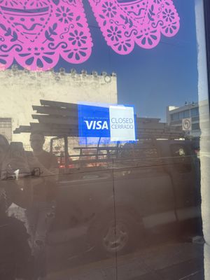 Vinimos en viernes a las 9:45 am y está cerrado.   at JAJAJANA in Merida