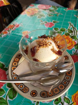 Amazing vegan Halva (sesame) ice cream! at PENTAGON in Lisbon