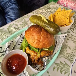 Sloppy jo at PENTAGON in Lisbon