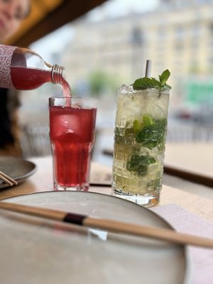 Sake mojito (12 €) & Kombucha (7 €)  at Bloom Sushi in Paris