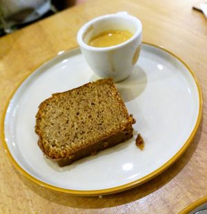 "Café gourmand" at Bloom Sushi in Paris