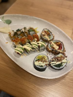 Amacase (16 pièces )  at Bloom Sushi in Paris