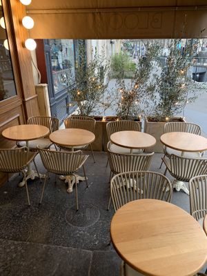   at Bloom Sushi in Paris