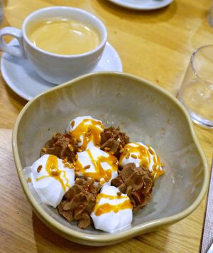 Ganache au chocolat, praliné at Bloom Sushi in Paris
