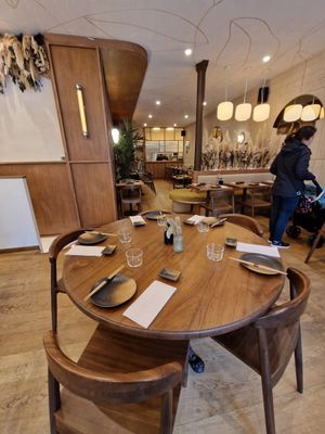 Room at Bloom Sushi in Paris