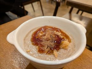 Crème de banane et caramel croquant at Bloom Sushi in Paris