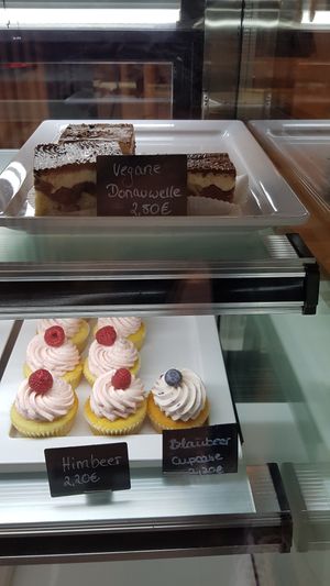 Vegane Donauwelle at Die kleine Zuckerbackerei in Bochum