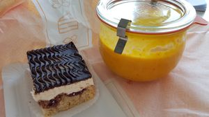 The only vegan stuff they had at Die kleine Zuckerbackerei in Bochum