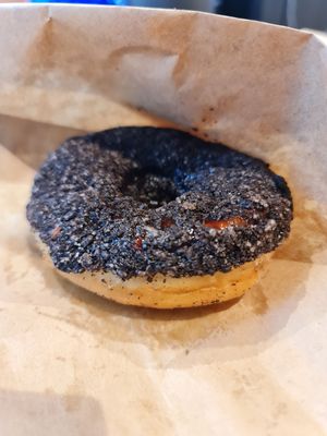 Donuts are from Plant Donut 😋 at GREEN & SUNNY in Bangkok