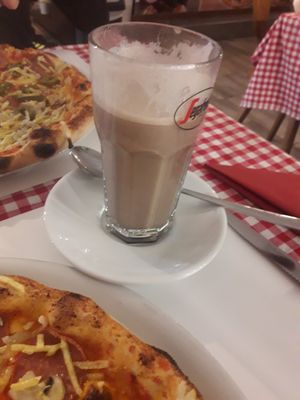 Vegan kakao at Zeus Pizza in Berlin