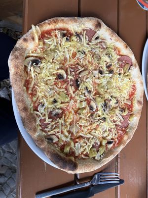 Pizza Zeus vegan  at Zeus Pizza in Berlin