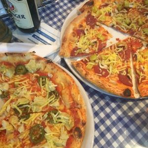 Fantastic vegan vegan pizza at Zeus Pizza in Berlin