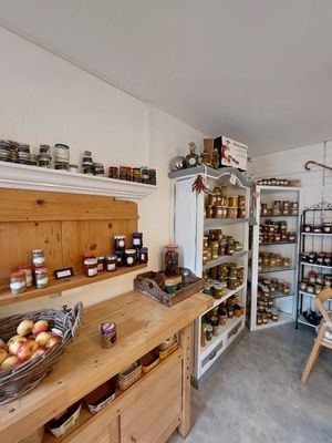 Hofladen at Allerlei Vegan in Schongau