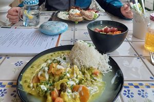 Gartengemüsecurry mit Reis at Allerlei Vegan in Schongau