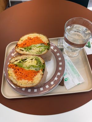 Carrot sandwich 8500 won   at Meandri  in Busan