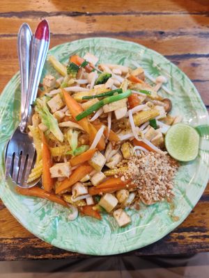 Pad Thai at 17 Vegetarian Food Stall in Koh Phangan