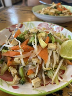 Vegan pad Thai   at 17 Vegetarian Food Stall in Koh Phangan