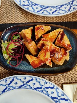 Tofu starter with special sauce at Thai Rack at the Glass House in Royston