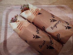 Classic Beirut, maxi burger at Vegab in Warsaw