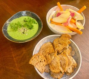 11/2025 Citroenverbena pesto dip met zuurdesemkrokantjes at Soul Kitchen in Ghent