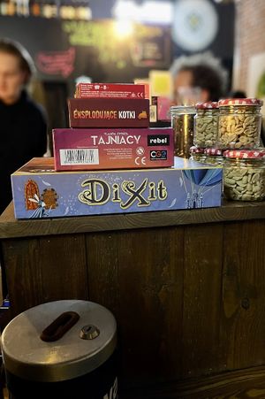 Board games: uno, exploding kittens, code names, Dixit   at PERS in Torun