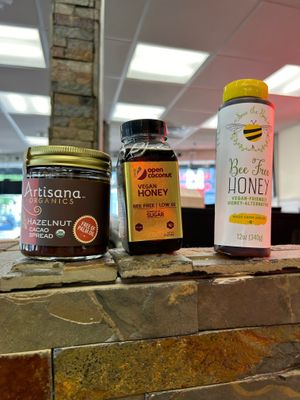 Nutella and Honey on vegan menu are vegan alternatives at Brooklyn Bagel Factory in Cambridge