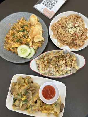   at Vegetariano Sushi - Kios Mitra Raya 2 in Batam