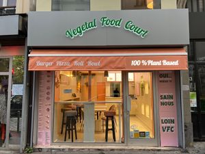  at Vegetal Food Court in Paris