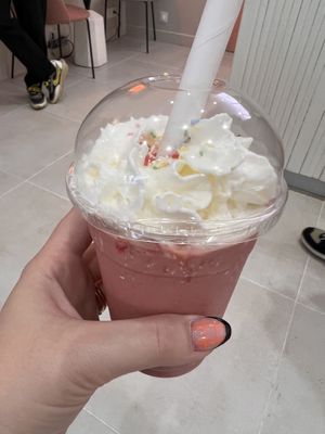 Strawberry Milkshake  at Vegetal Food Court in Paris