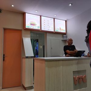  at Vegetal Food Court in Paris