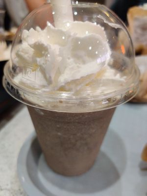  at Vegetal Food Court in Paris