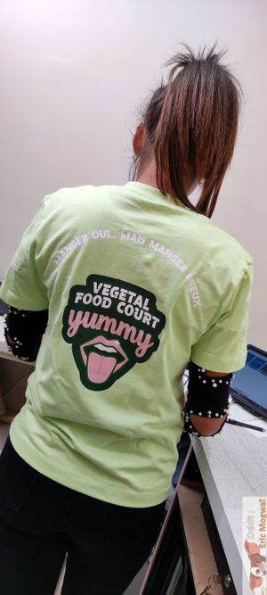 Employee T-shirt at Vegetal Food Court in Paris