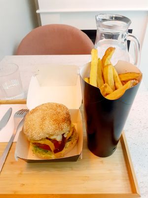 ❤ at Vegetal Food Court in Paris