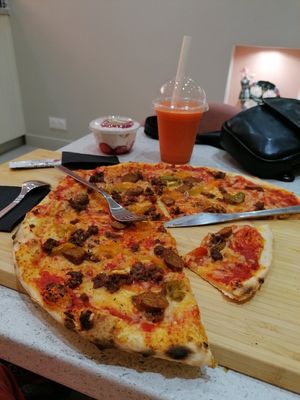  at Vegetal Food Court in Paris