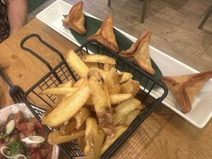 Chips and spinach triangles   at Téta Marie in Nice