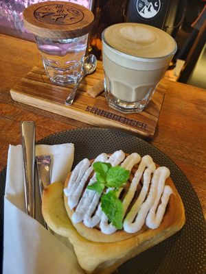 Nootropic Mushroom Latte was great!! Cinnamonroll was okay. at Schauberger in Ubud