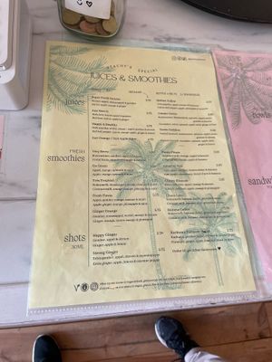 Juices & smoothies menu  at Peachy Juicery in Schiedam