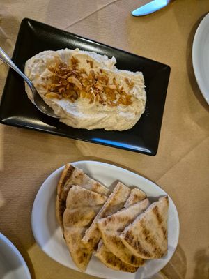 The Best hummus and Pita 🥰 at San Allote in Rhodes
