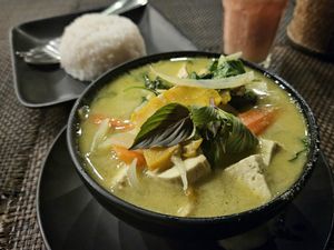 Green curry with tofu at Seaflower Bungalows in Koh Phangan