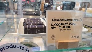Vegan coconut bars at KoRo Café in Berlin