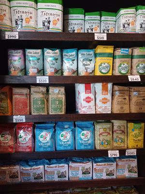 Productos at Almacén Campos Verde in Moron