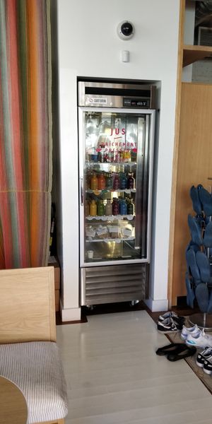 Juices and cookies at Spa Espace Nomad in Montreal