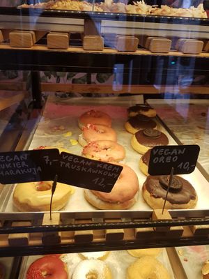 They had a 3 for the price of 2 promo discount so I had three for about 5€. The price is in zloty, you can pay with card. at Bite a Donut - Świdnicka in Wroclaw