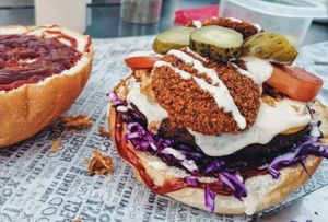  at Atipik Street Food in Saint-leu