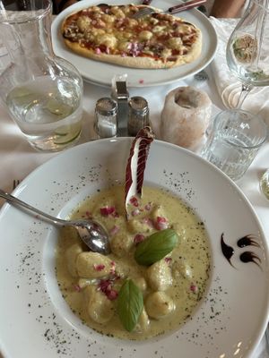 Pistacchio gnocci & pizza   at PiranArt Restaurant & Gelateria & Caffeteria in Piran