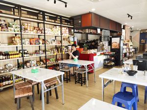 Interior at Hongxuan Cafe 宏軒 in Kuching