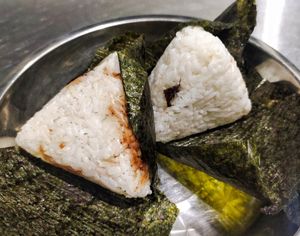 Tasty rice dumplings😋 at Hongxuan Cafe 宏軒 in Kuching