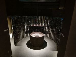  at Flip n Dip in Vienna