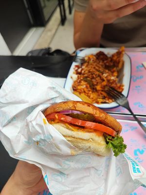  at Flip n Dip in Vienna